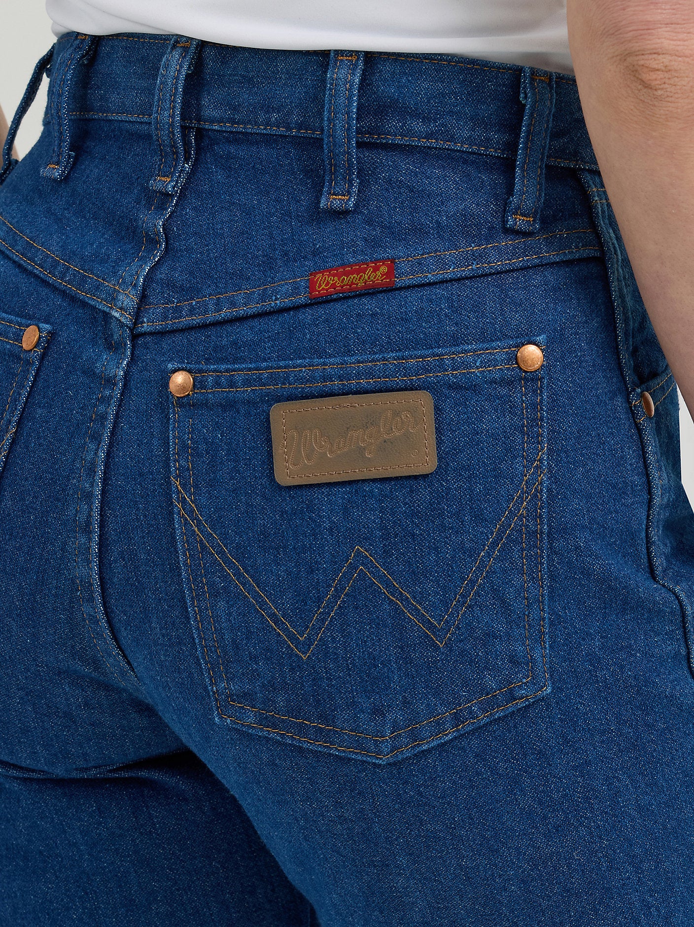 014MWZG Women's Cowboy Cut Slim Fit Jean