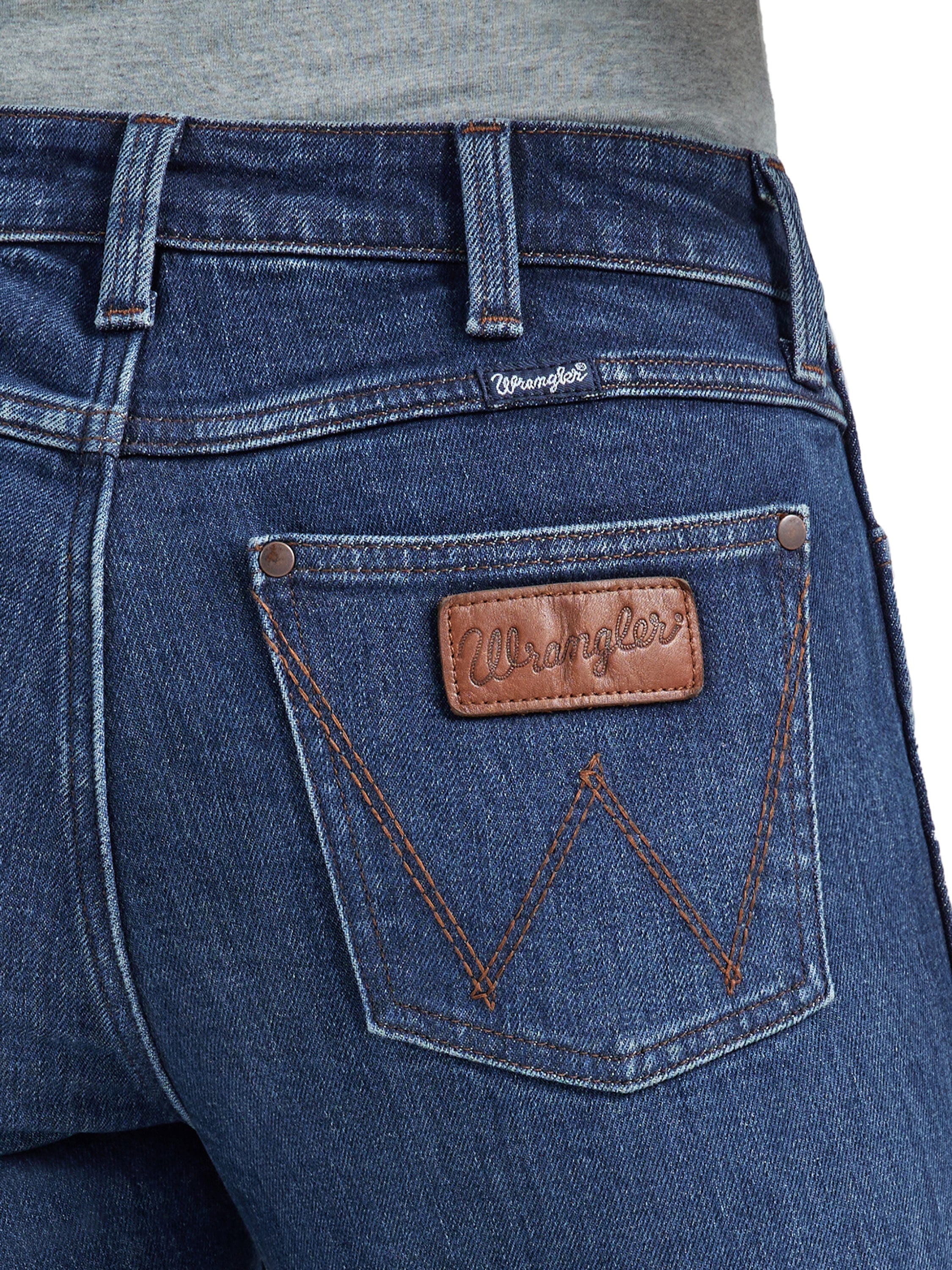 Women's Retro Bailey High Rise Bootcut Jean in Isla
