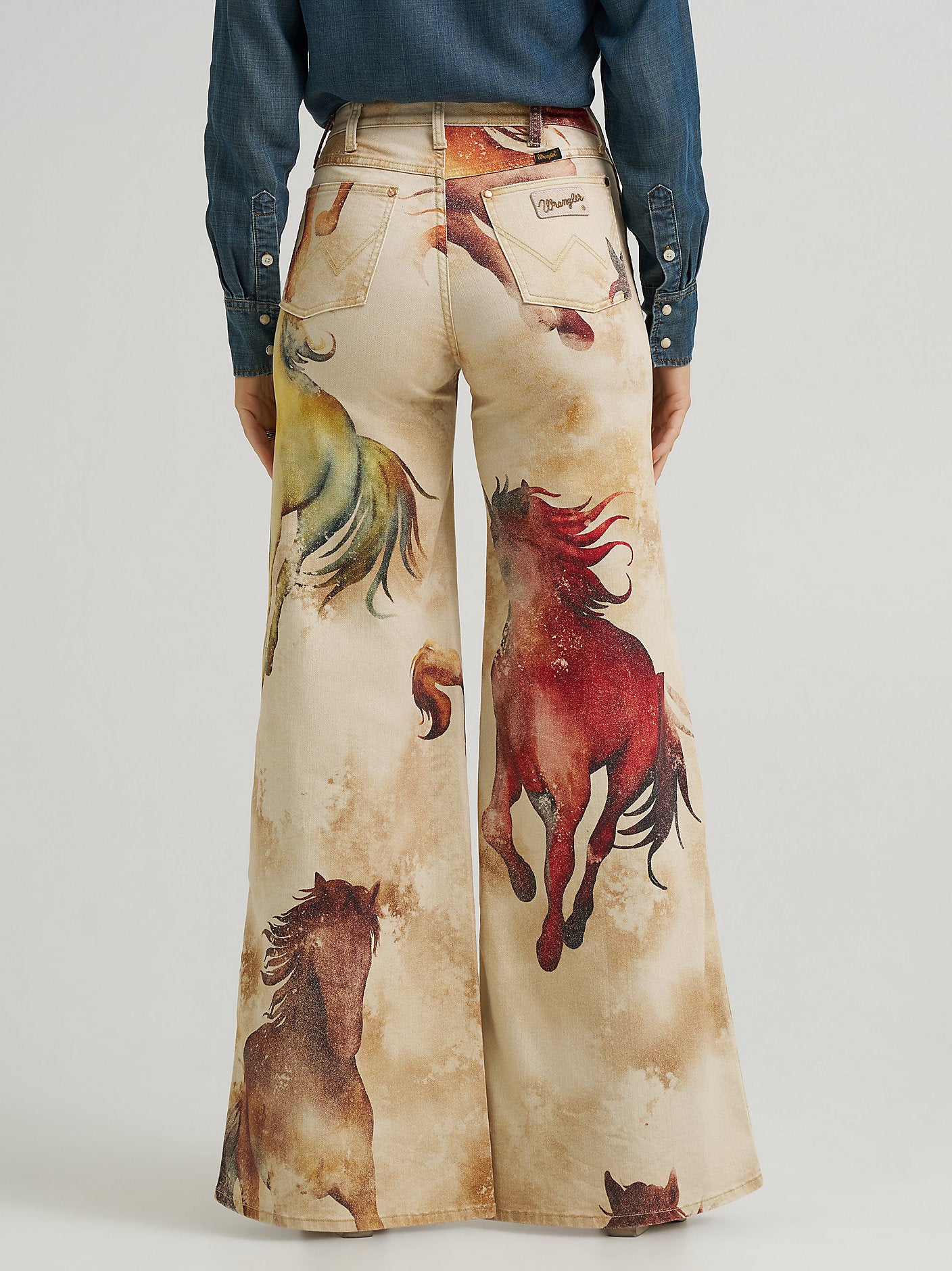 Wrangler x Lainey Wilson Horse Cheeky Wide Leg Jean