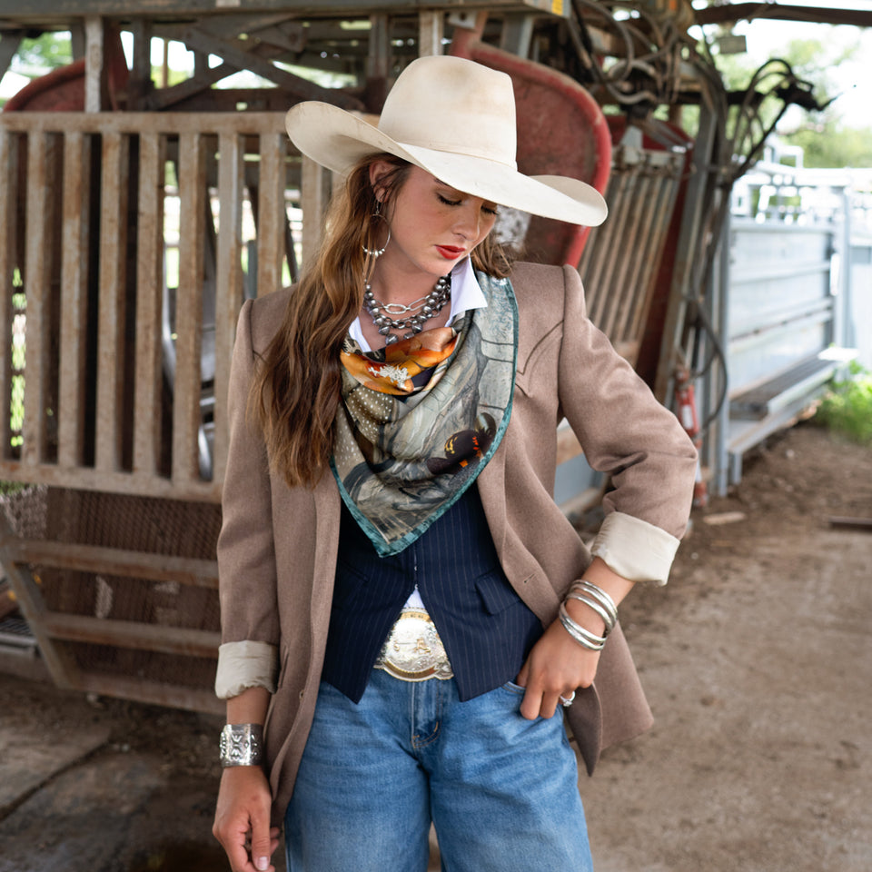 Shorty Scarf- Blue Melodies