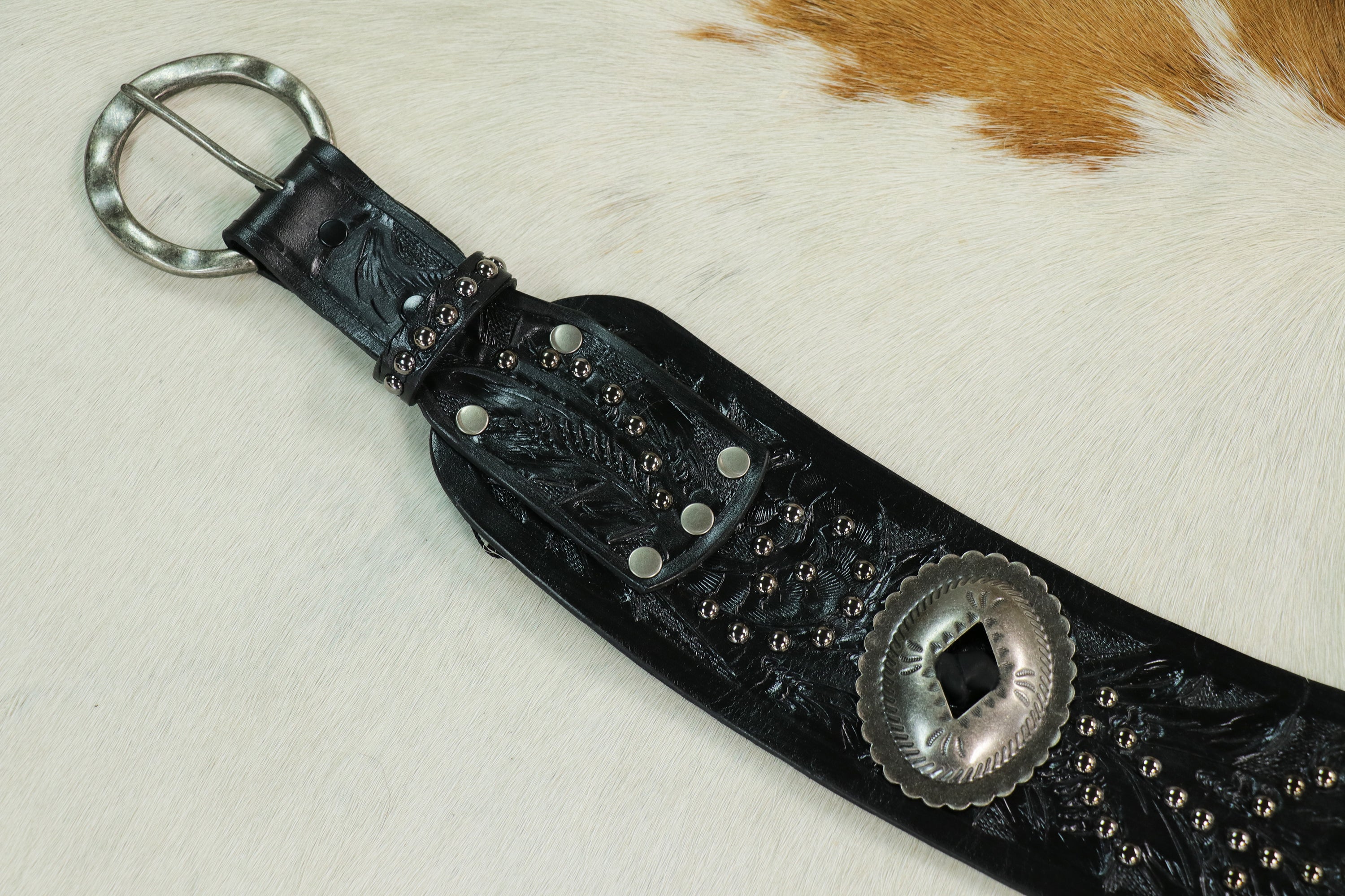1004TL Tooled Belt in Black