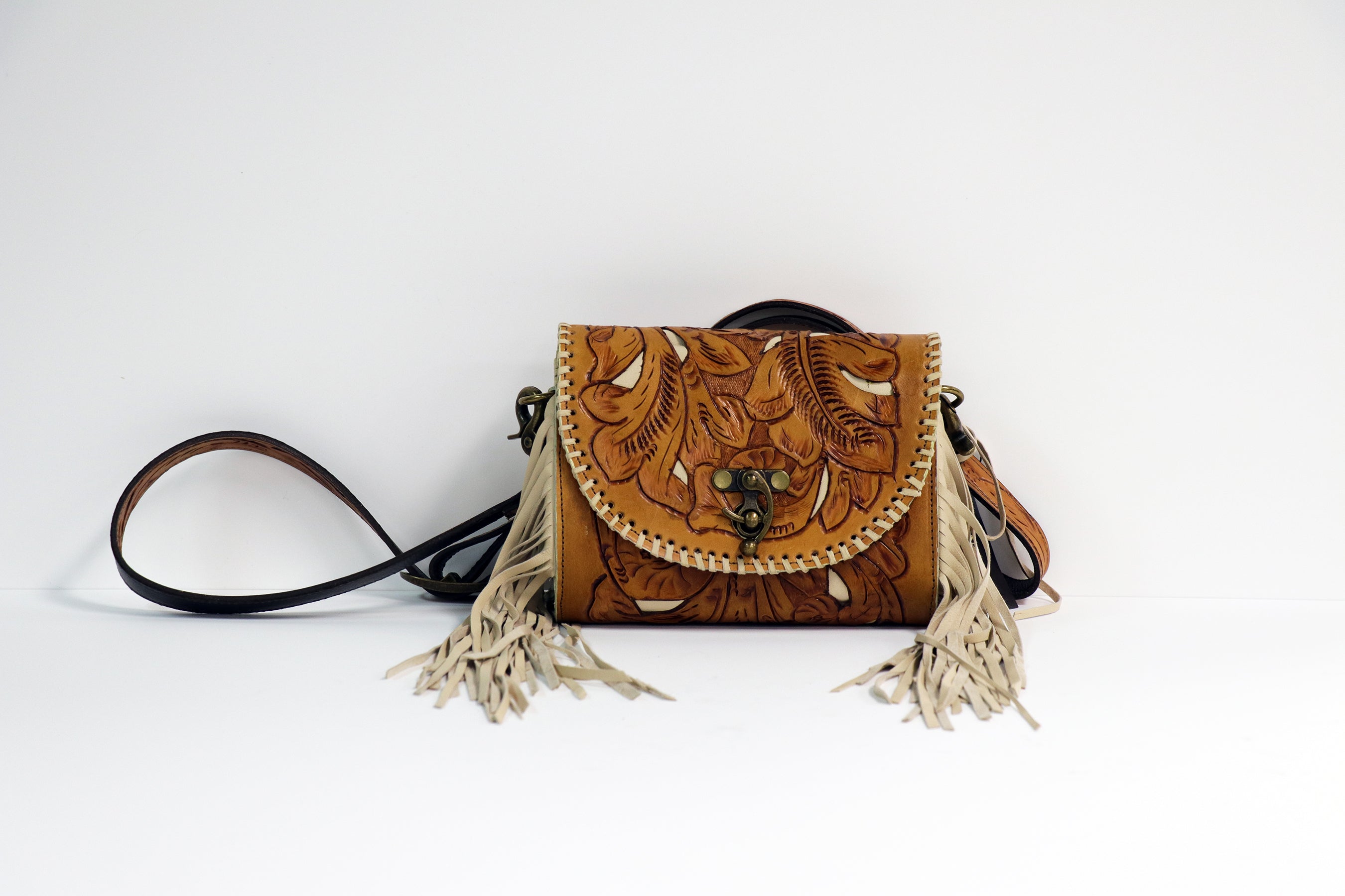027TL Tooled Saddle Tan w/ Ivory Inlay & Fringe