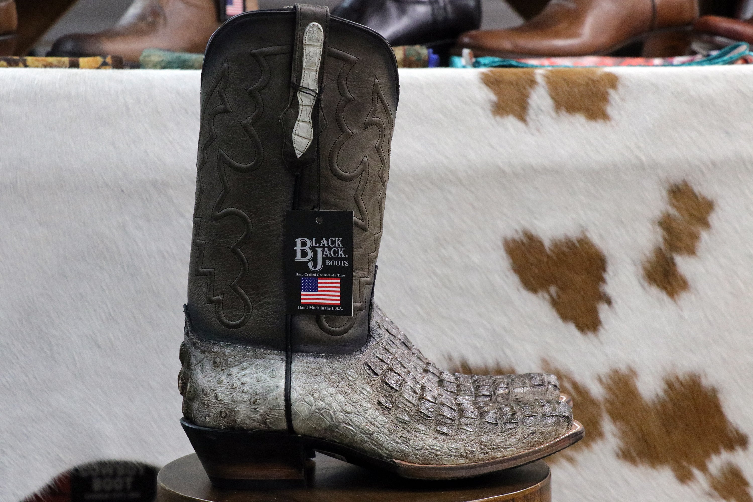7721 Natural Hornback Caiman Cowboy Boot