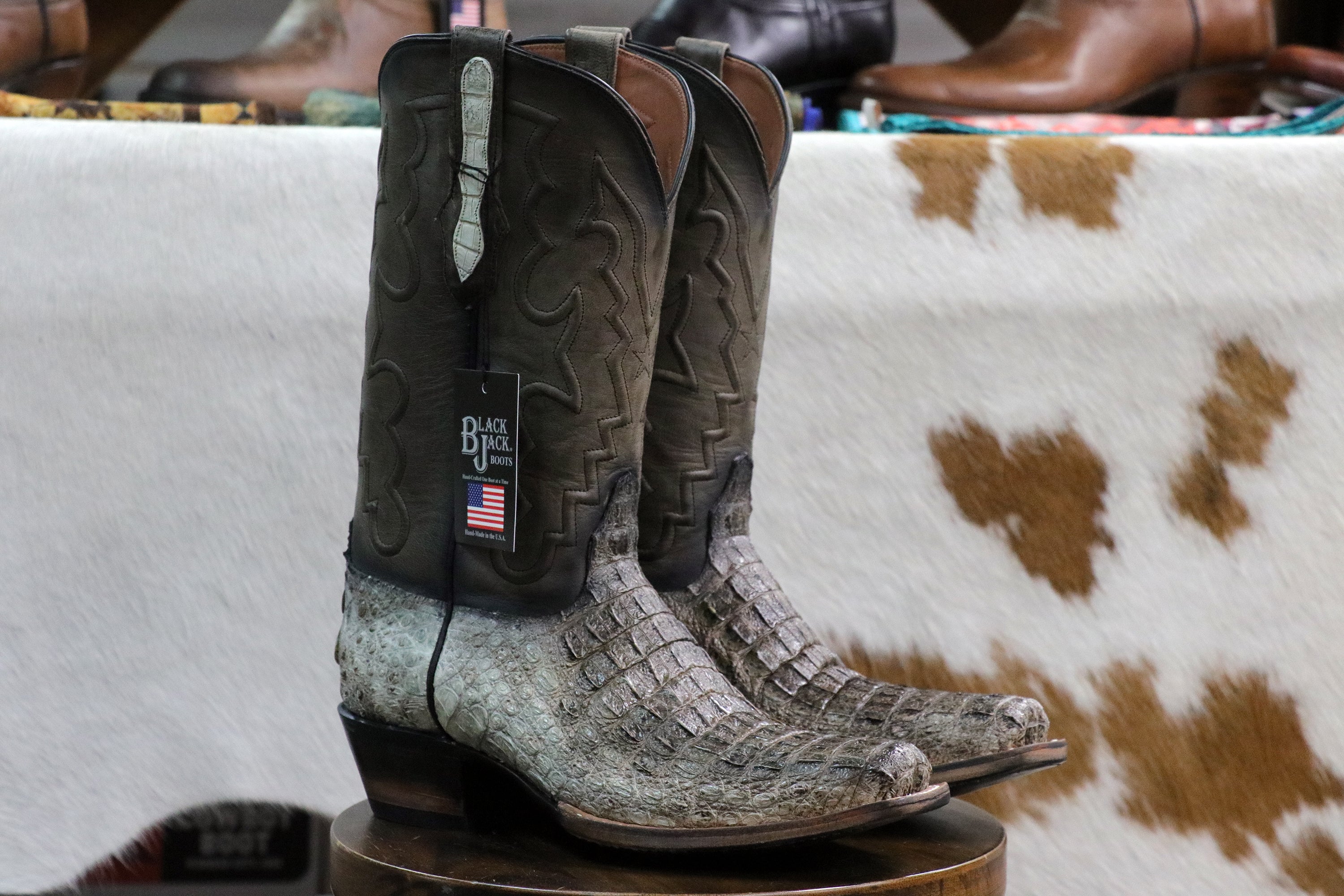 7721 Natural Hornback Caiman Cowboy Boot