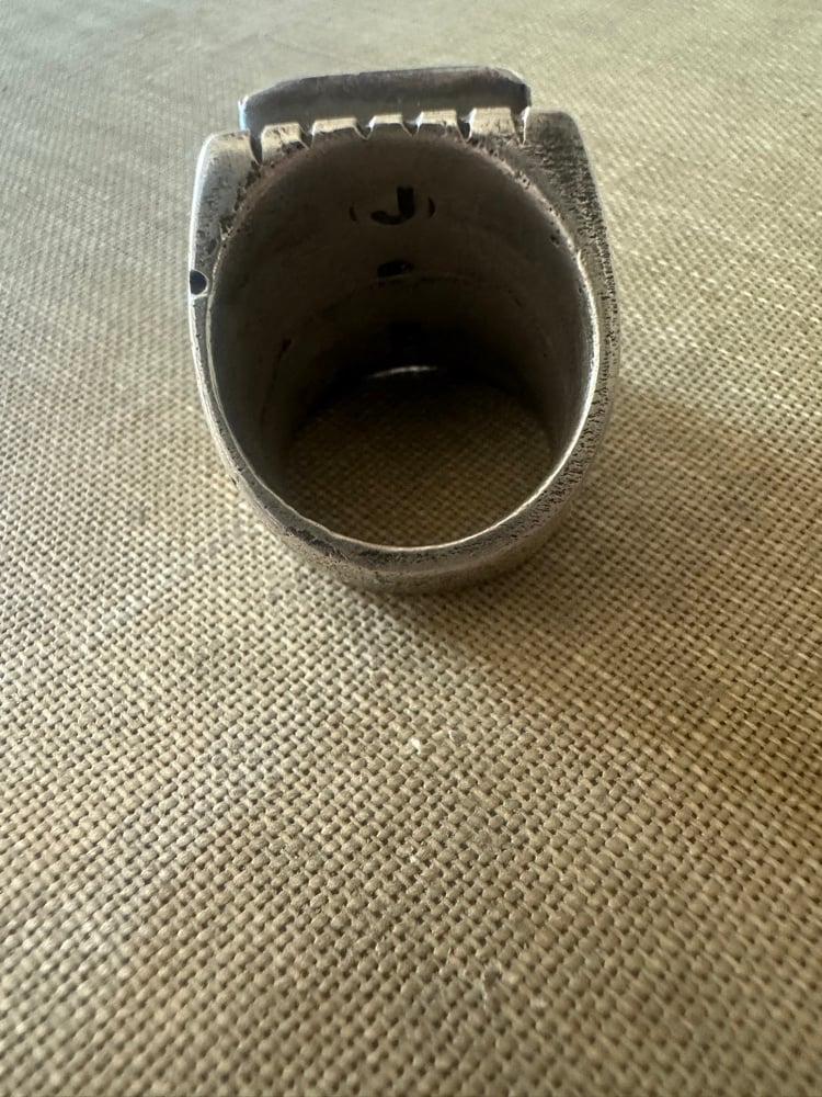Royston Ribbon Ring
