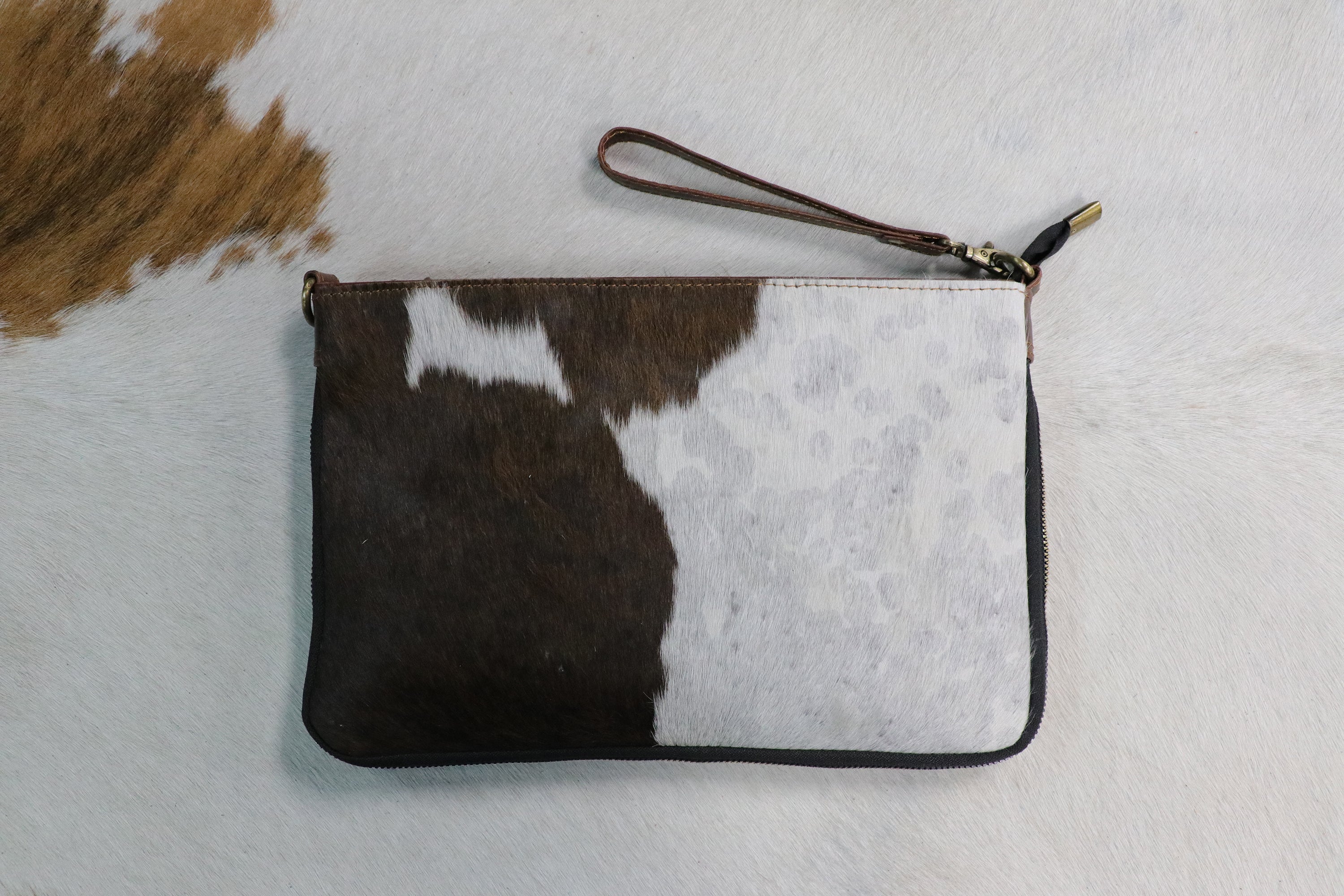 Large Cowhide Crossbody Zipped Purse