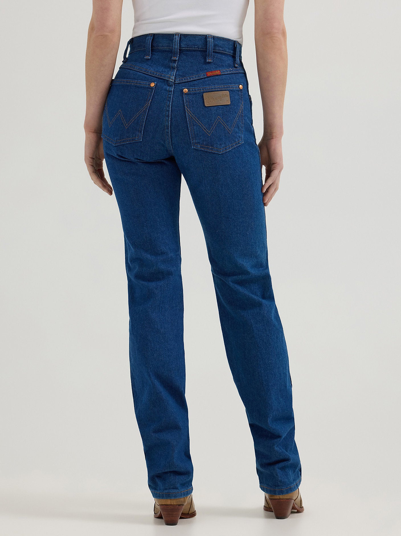 014MWZG Women's Cowboy Cut Slim Fit Jean