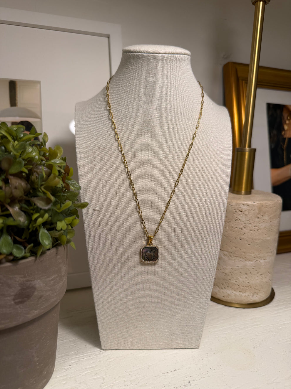 Horse of Pearl Pendant Necklace
