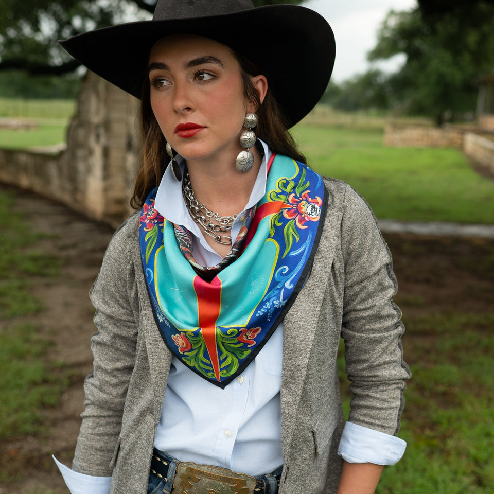 Shorty Scarf- On Top of the World