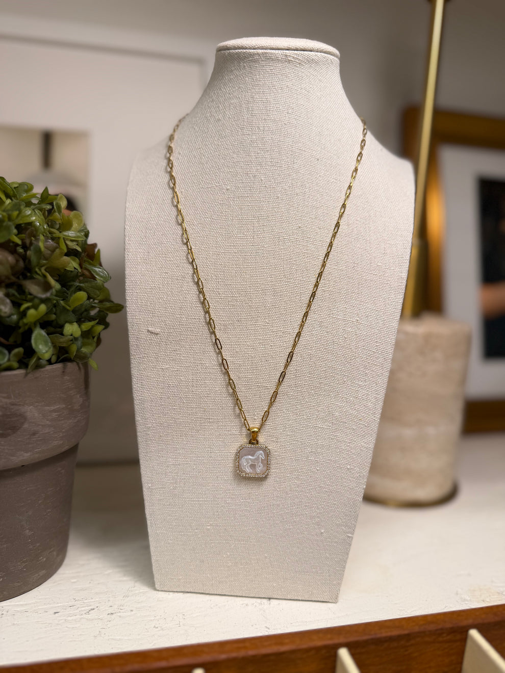 Horse of Pearl Pendant Necklace