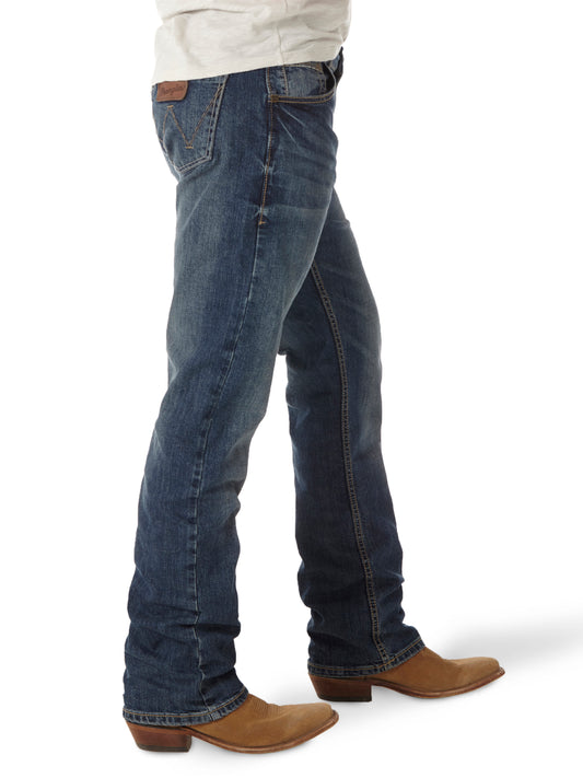 Retro Slim Fit Bootcut Jean in Layton