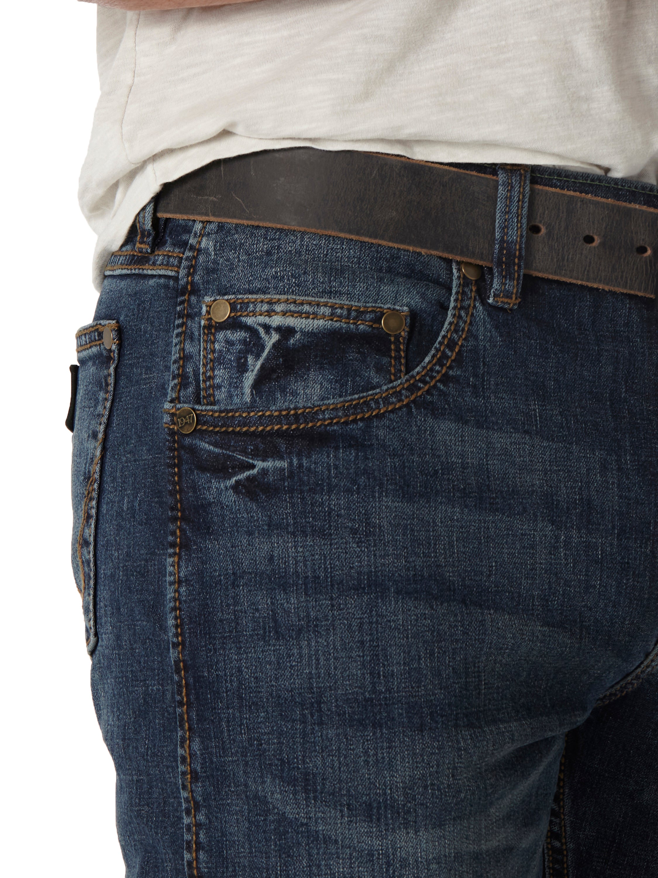 Retro Slim Fit Straight Jean in Bozeman