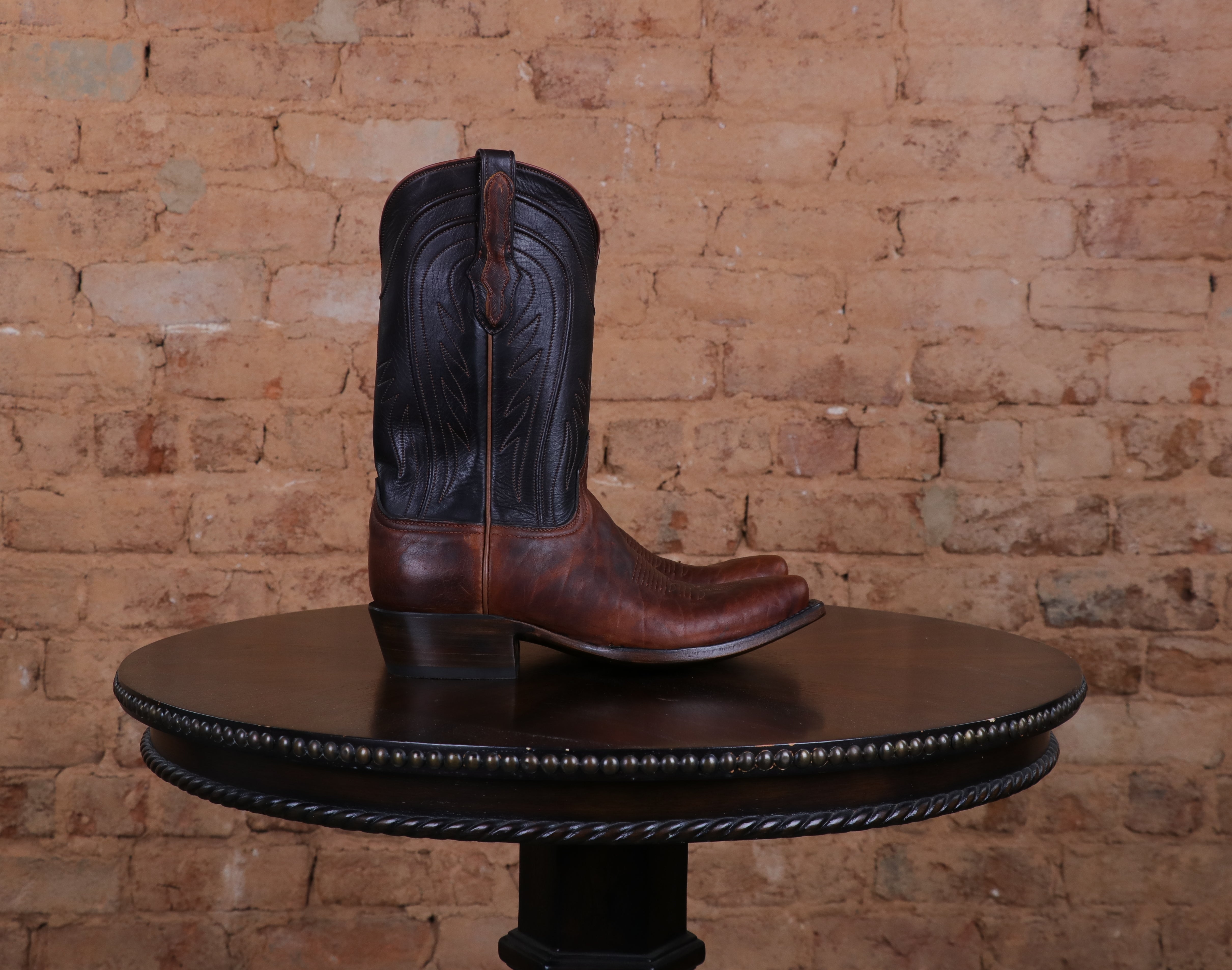 289 Shoulder Buffalo Boot in Tan
