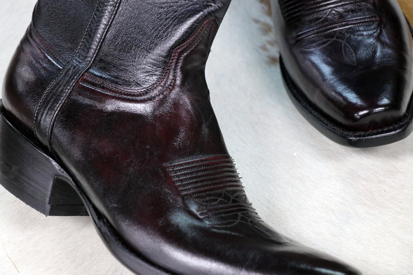 1170 Florence Buffalo Cutter Toe Boot in Black Cherry