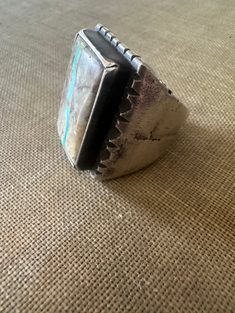 Royston Ribbon Ring